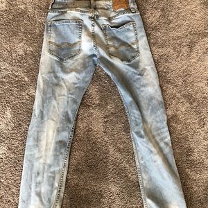 Men’s American Eagle slim straight jeans